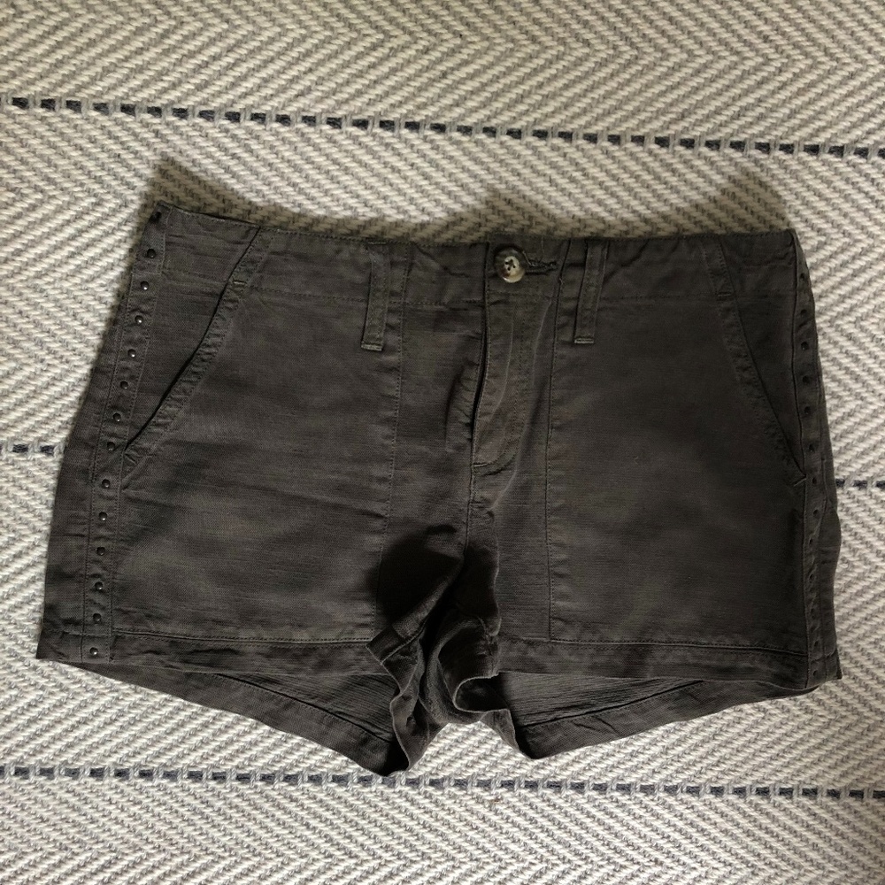 Joie Olive Green Linen Shorts w/Studs